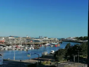 Image of Face port proche nausicaa avec parking privé gratuit