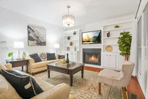 Image of Luxury 6BR Home with GameRoom Near Gas S Arena