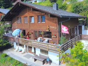 Image of SwissHut Stunning Views Alps - Apart. Mungge