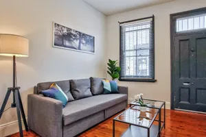 Image of Apartment Hyde Park - Sturt Street