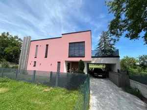 Image of Villa Rose close to Vienna & Airport