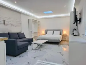 Image of Studio Mezzanine Métro 14 Paris