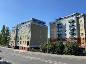 Image of Toothbrush Apartments - Ipswich Nr Train - Centrum Court