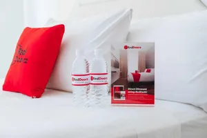 Image of RedDoorz @ Miras Apartelle Angeles Pampanga