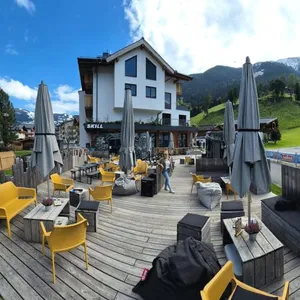 Image of SKILL Mountain Lodge - Ski und Bike Hostel im Sommer mit JOKER CARD