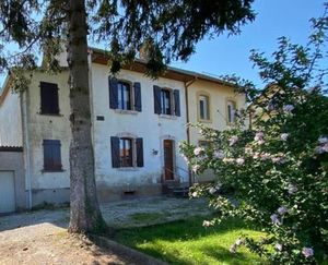 Image of La Campagne à la ville dans pavillon avec jardin Clos et privatif