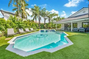 Image of Miami Oasis with Lakefront Beach Jacuzzi and Golf L56