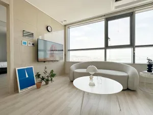 Image of Gangnam★신축★펜트★한강뷰 롯데타워뷰★1.5룸 청담역 1분 Cheongdam