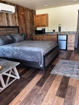 Image of Rhodopa Lodge at Yellowstone