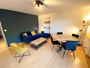 Image of 70m2 mit Seeblick, Balkon, Serlas, Parkplatz - S11,1