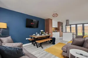 Image of 5-Bed House - Perfect for Groups & Families