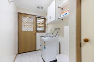 Image of Woodgrove Penthouse - 36 min drive to MEL airport