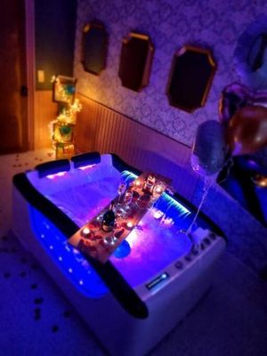 Image of Royal Room jacuzzi haut de gamme centre ville