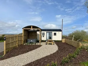 Image of Redfox Shepherds hut and private hot tub