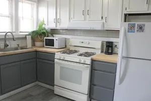 Image of Comfy 3 BR - Family Friendly Apt - City Access