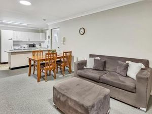 Image of Glenmore Lodge - CBD Location, Hidden Gem