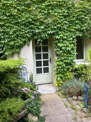 Image of Maison de ville arborée avec cachet