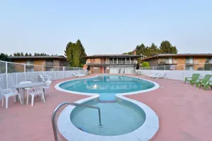 Image of AMERICAS BEST VALUE INN & SUITES - TUKWILA/SEA TAC AIRPORT