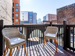 Image of Elegant Old City Loft - Downtown