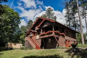 Image of Ski Jump Chalet