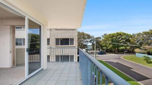 Image of Windbourne unit 4 Golden Beach QLD