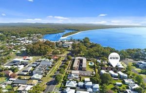 Image of Huskisson Beach Holiday Villa by Experience Jervis Bay