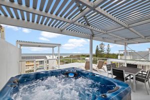 Image of Salty Breeze - Rooftop Terrace & Jacuzzi