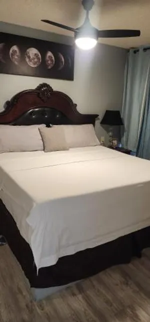 Image of moon paradise room # 2