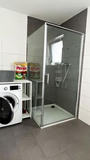 Image of 2 ZKB Apartment in Mannheim Küche - Parken - Großer TV