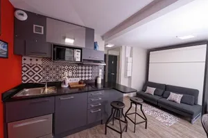 Image of At home in lyon