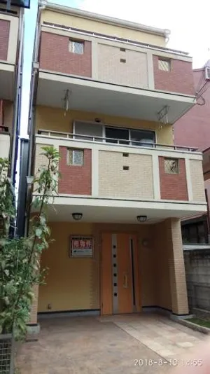 Image of Tennoji 100㎡, 1min walk to Abeno Station, carpark!