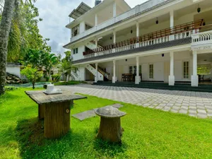 Image of OYO Home 22264 Comfort 1 B R Thevara