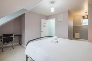 Image of Modern and Comfy 3 bed Cambridge House