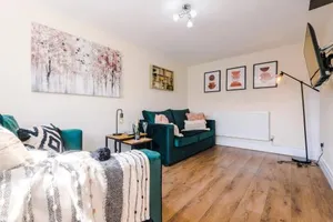Image of Charming 3-Bed cottage in Chester, ideal for Families & Workers, FREE Parking - Sleeps 7