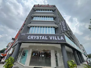 Image of Hotel Crystal Villa