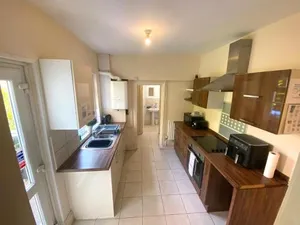 Image of 4-5 Bedroom House For Corporate Stays in Kettering