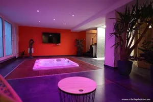 Image of Ds Plaisir Love Room avec sauna, jacuzzi à Nancy