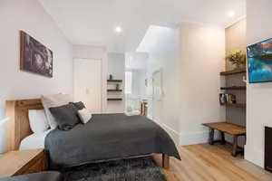 Image of Little Hopwood Apartments No2