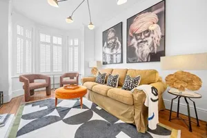 Image of Large & Stylish Townhouse King Beds&free Parking