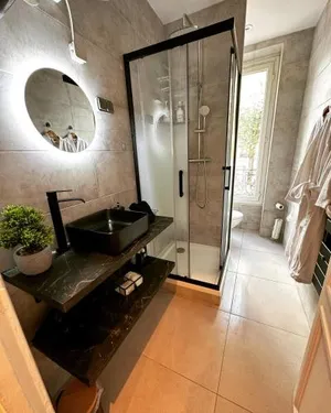 Image of Suite de prestige avec spa & cinéma
