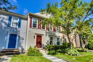 Image of Cozy 3-bedroom townhome in Fairfax
