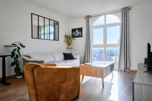 Image of Bright apartment in hypercenter with parking