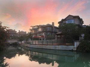 Image of Zhongshan Diyin Lake Yishu Xiaozhu Villa