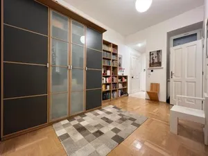 Image of Vienna Design Apartment by Rabe - kostenfreier Parkplatz & Netflix & Coffee-Bar - nahe Schloss Schönbrunn