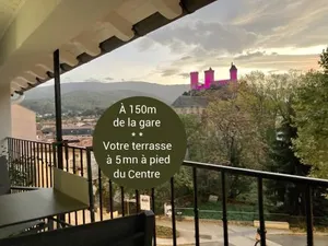 Image of AUX 4 LOGIS Appart-hotel - Studio Le Roof - Une vue splendide - Petit déjeuner inclus 1ère nuit