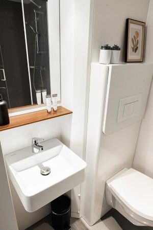 Image of Xl Loft With Balcony And Wifi Near Hotspots