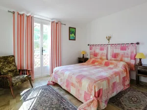 Image of Holiday Home in Bormes near Beaches  Pool