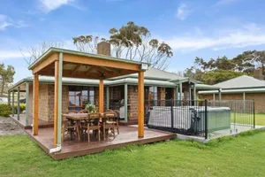 Image of Apollo Bay Cottages- Wild Dog