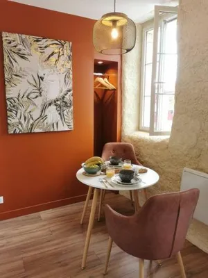 Image of Les appartements du centre, refaits à neuf, climatisés, hyper centre, 50m à pieds des commerces, restaurants, parking gratuit