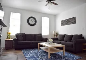 Image of Stunning Big Home Near Downtown North Shore & More